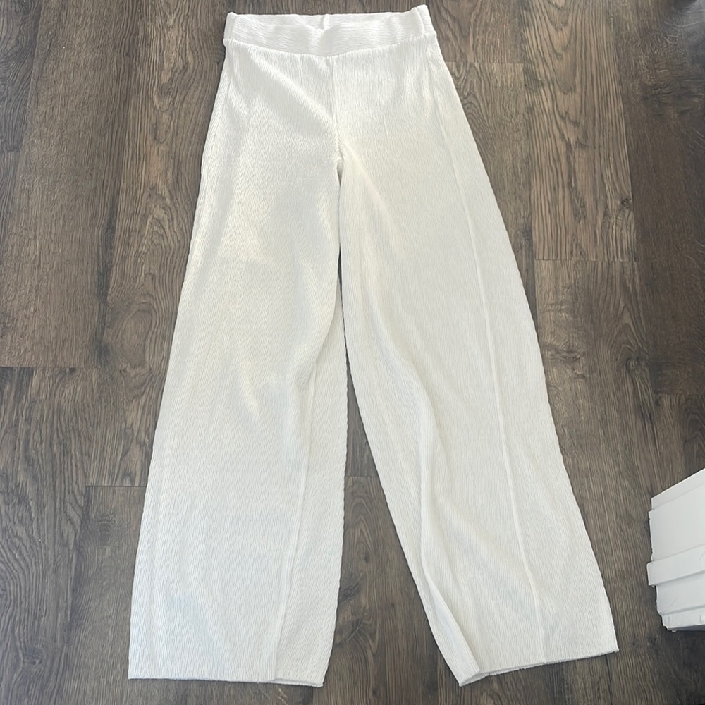 White palazzo pants